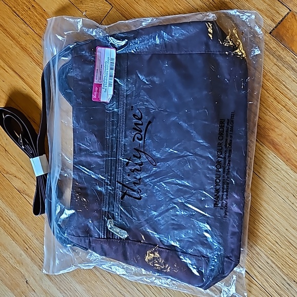 Thirty-one Everything Crossbody purse - Picture 3 of 3